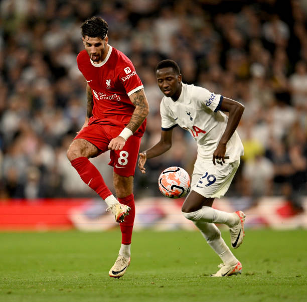 这绝非她正 这绝非她正