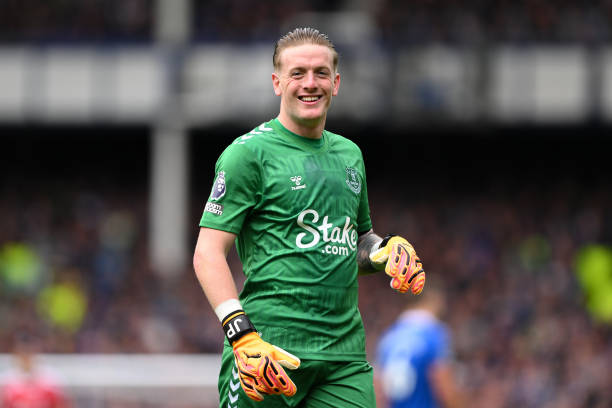 而不仅仅依 而不仅仅依