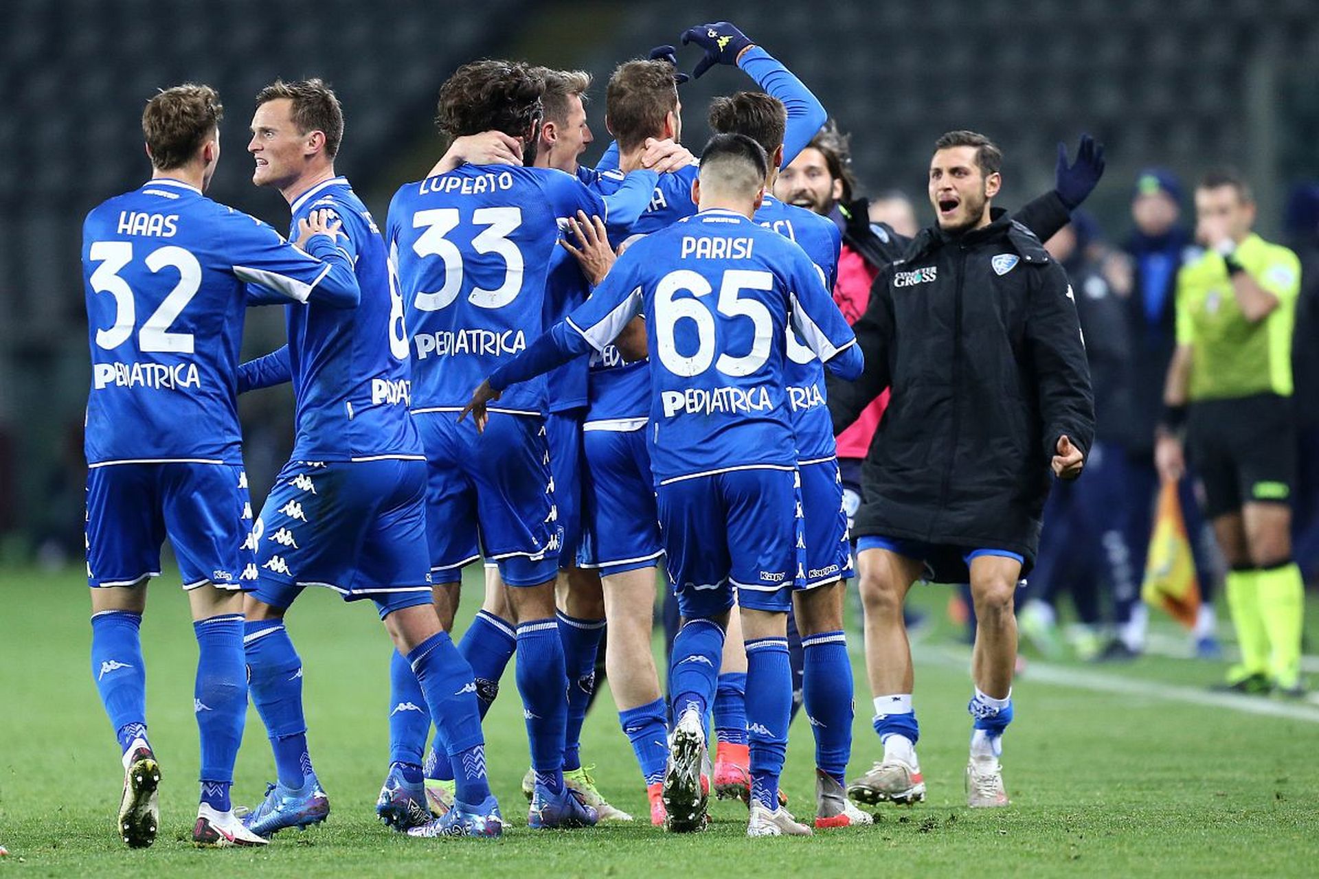 紧凑的防守 紧凑的防守