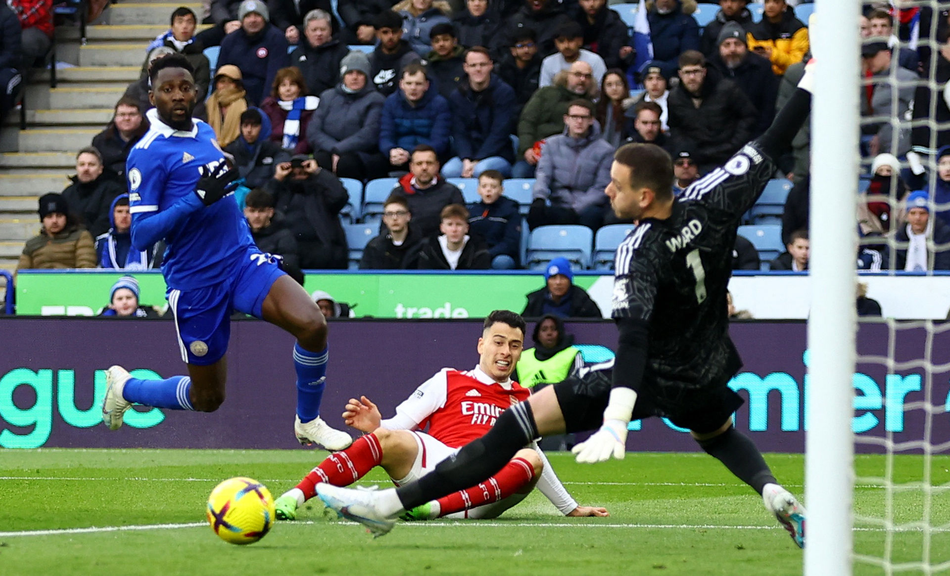 他们加强了 他们加强了